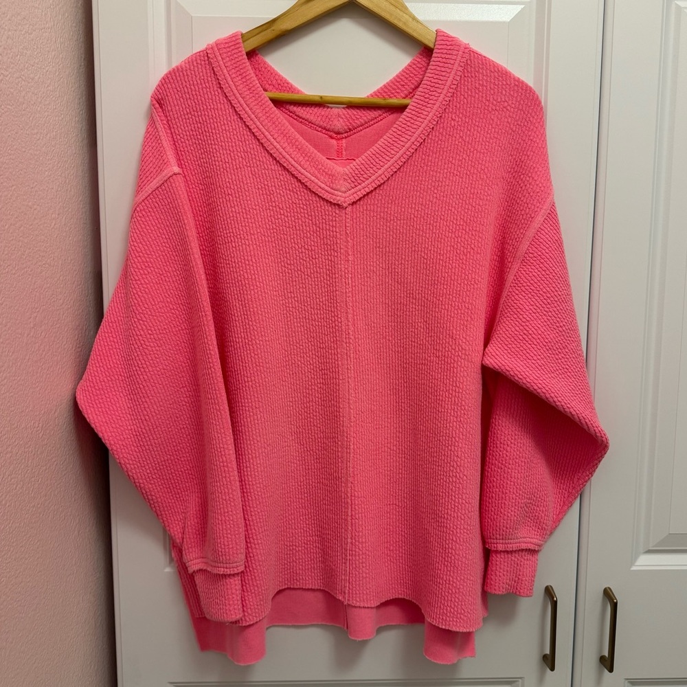 🎀 aerie Wonder Textured V-Neck Sweatshirt